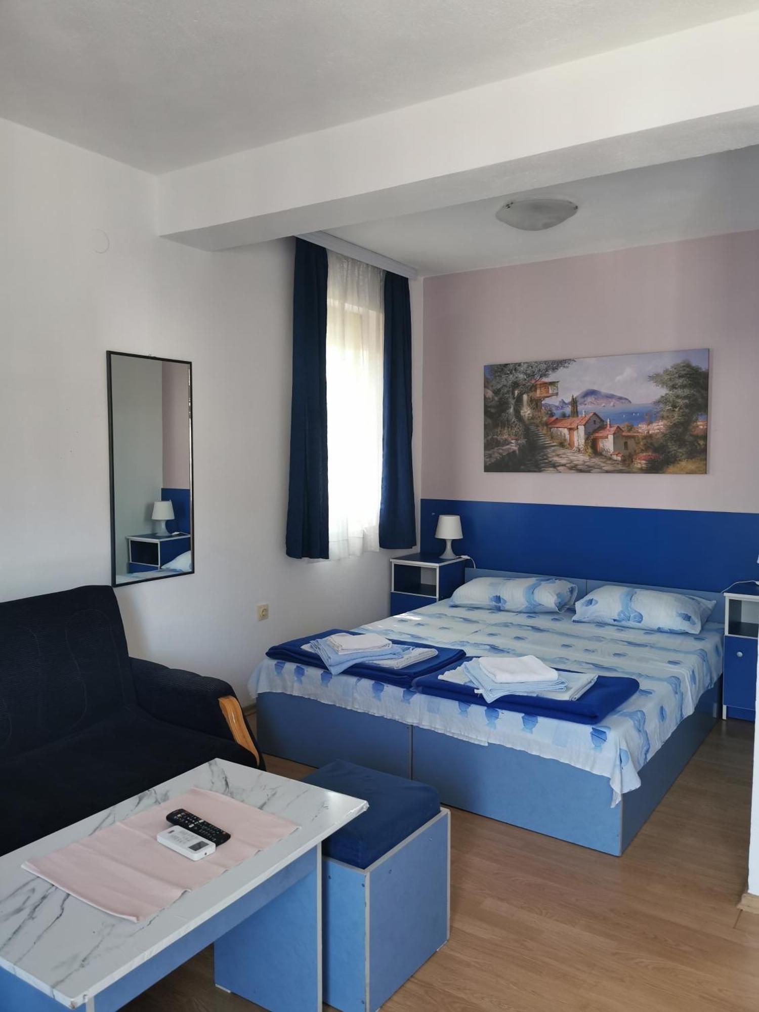 Blue Apartments & Suites Ohrid Esterno foto