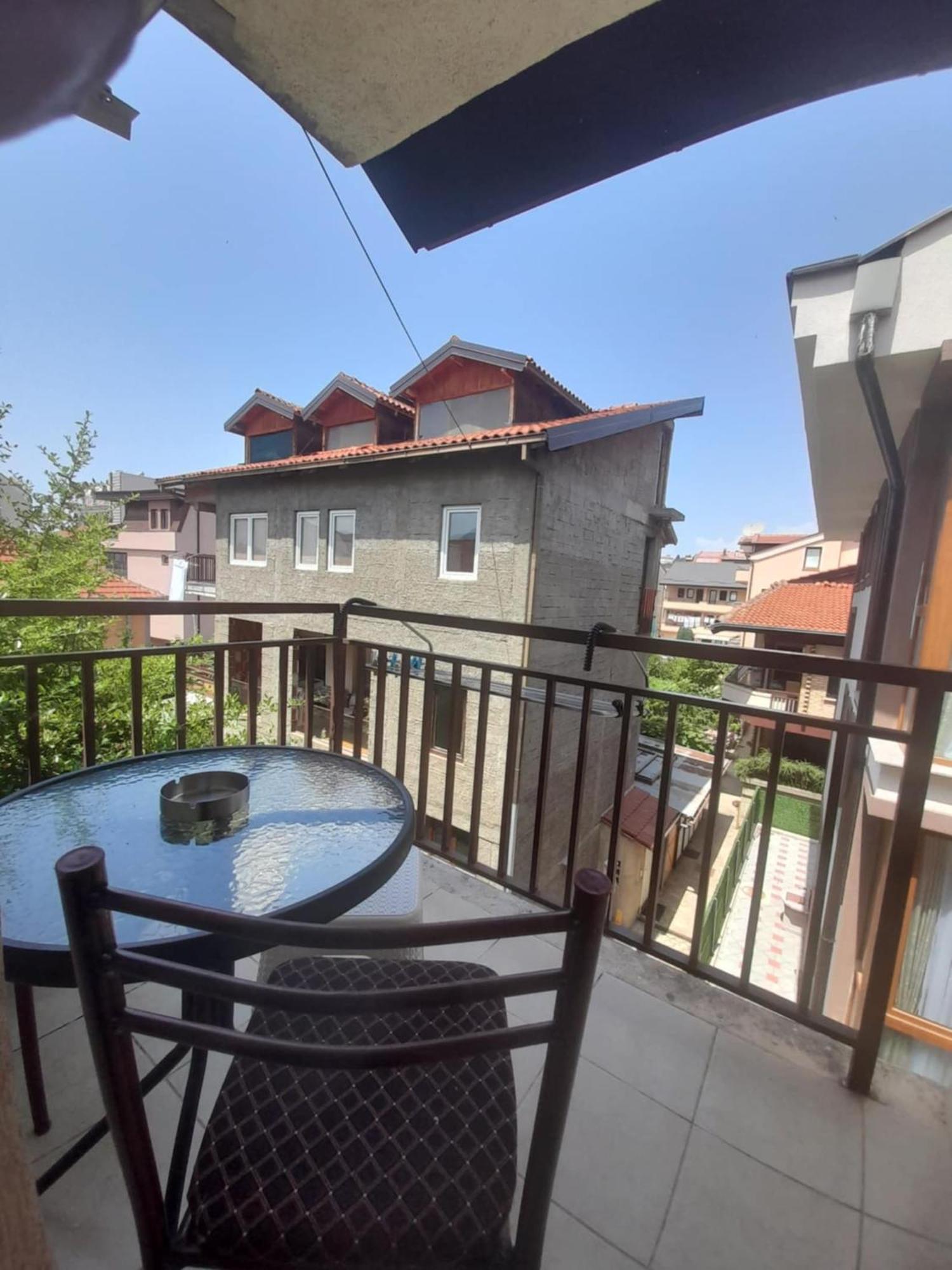 Blue Apartments & Suites Ohrid Esterno foto